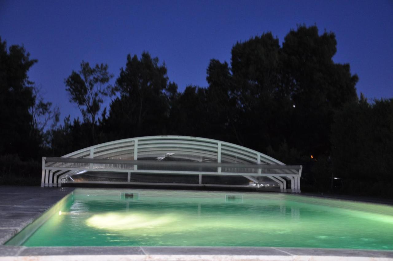 La Ferme De Tonton Jules Et Mame Julia Bed & Breakfast Entraigues-sur-la-Sorgue ภายนอก รูปภาพ