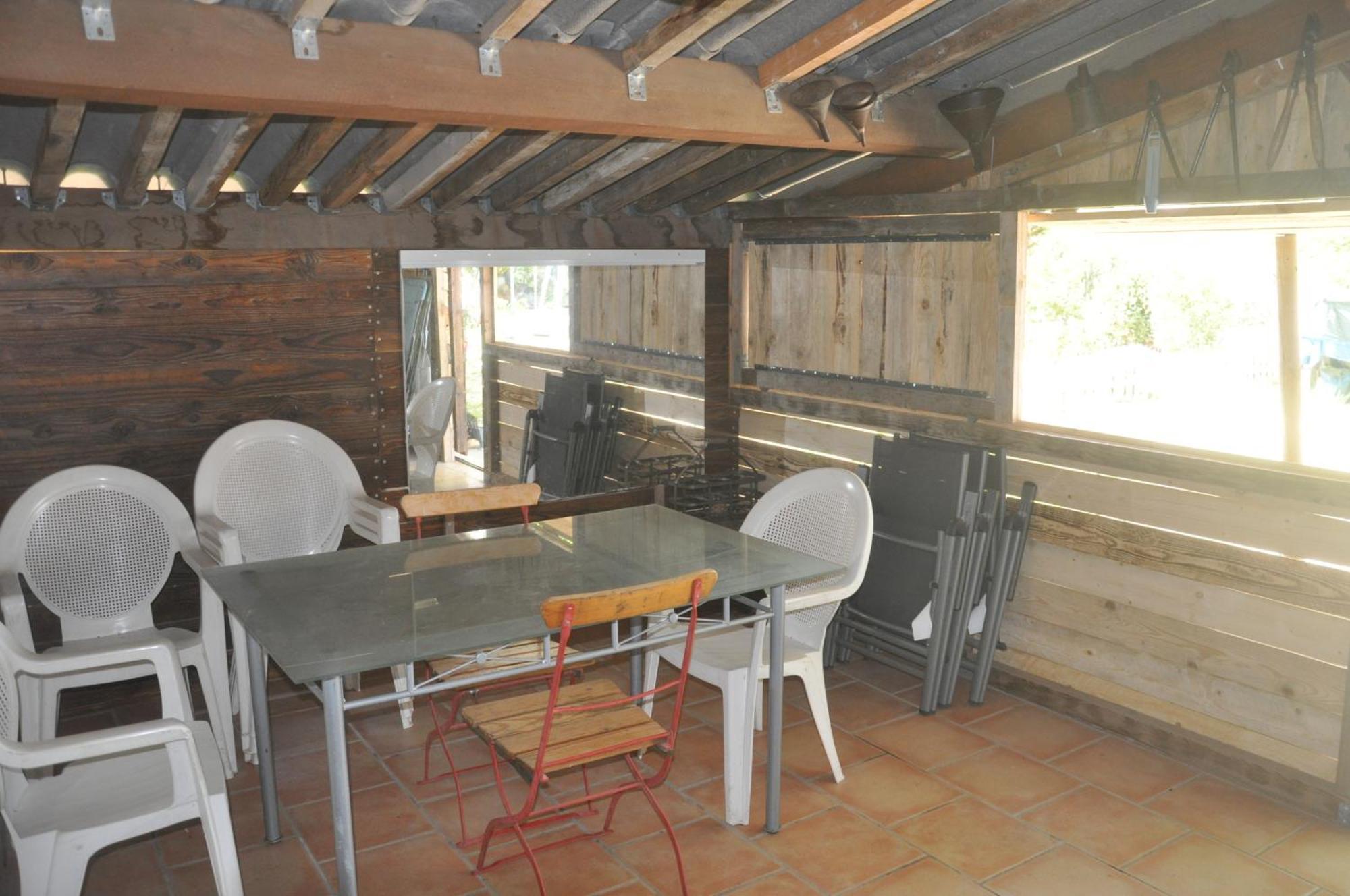 La Ferme De Tonton Jules Et Mame Julia Bed & Breakfast Entraigues-sur-la-Sorgue ภายนอก รูปภาพ